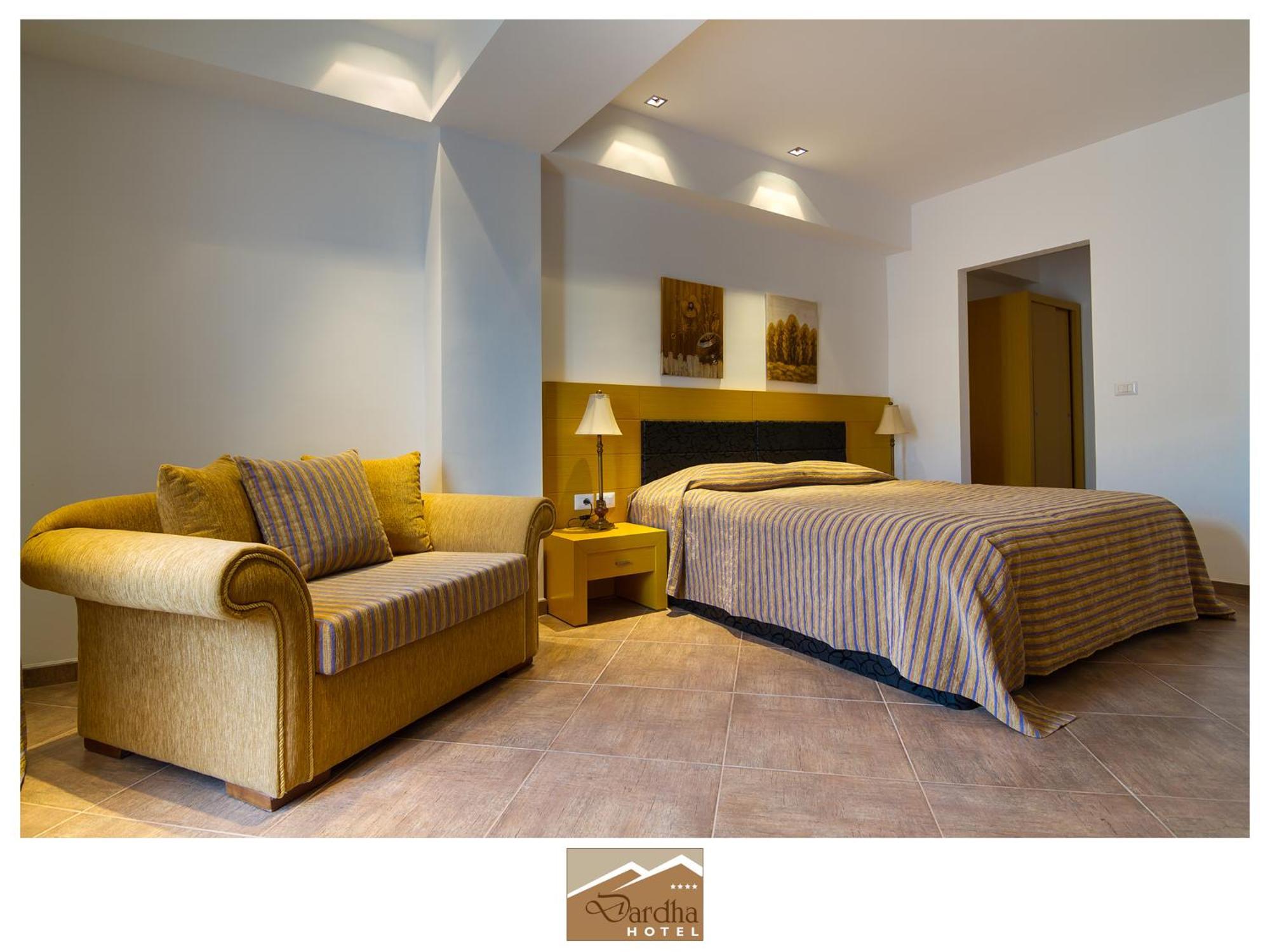 Hotel Dardha Habitación foto